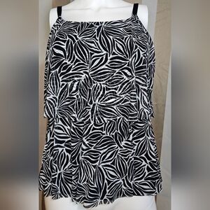 Lands' End Tankini Top Black White Layered Mesh Women's Swim NWT Small